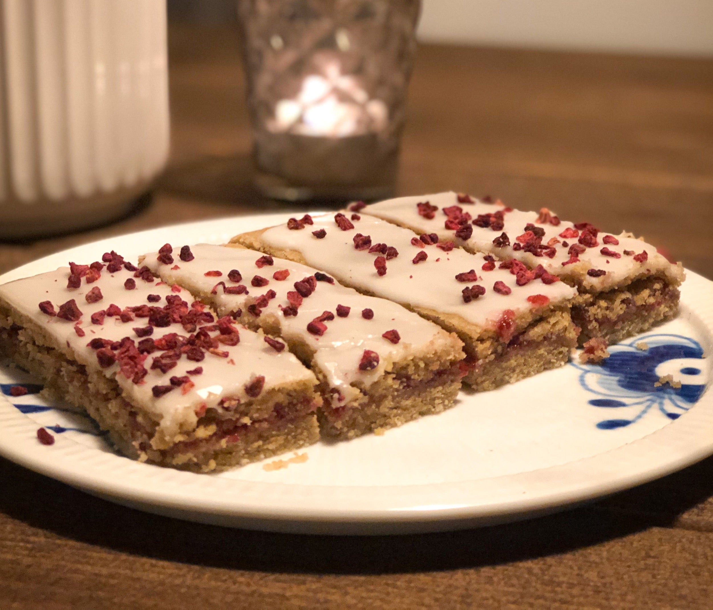 Raspberry shortbread with 01 Spent Grain Flour